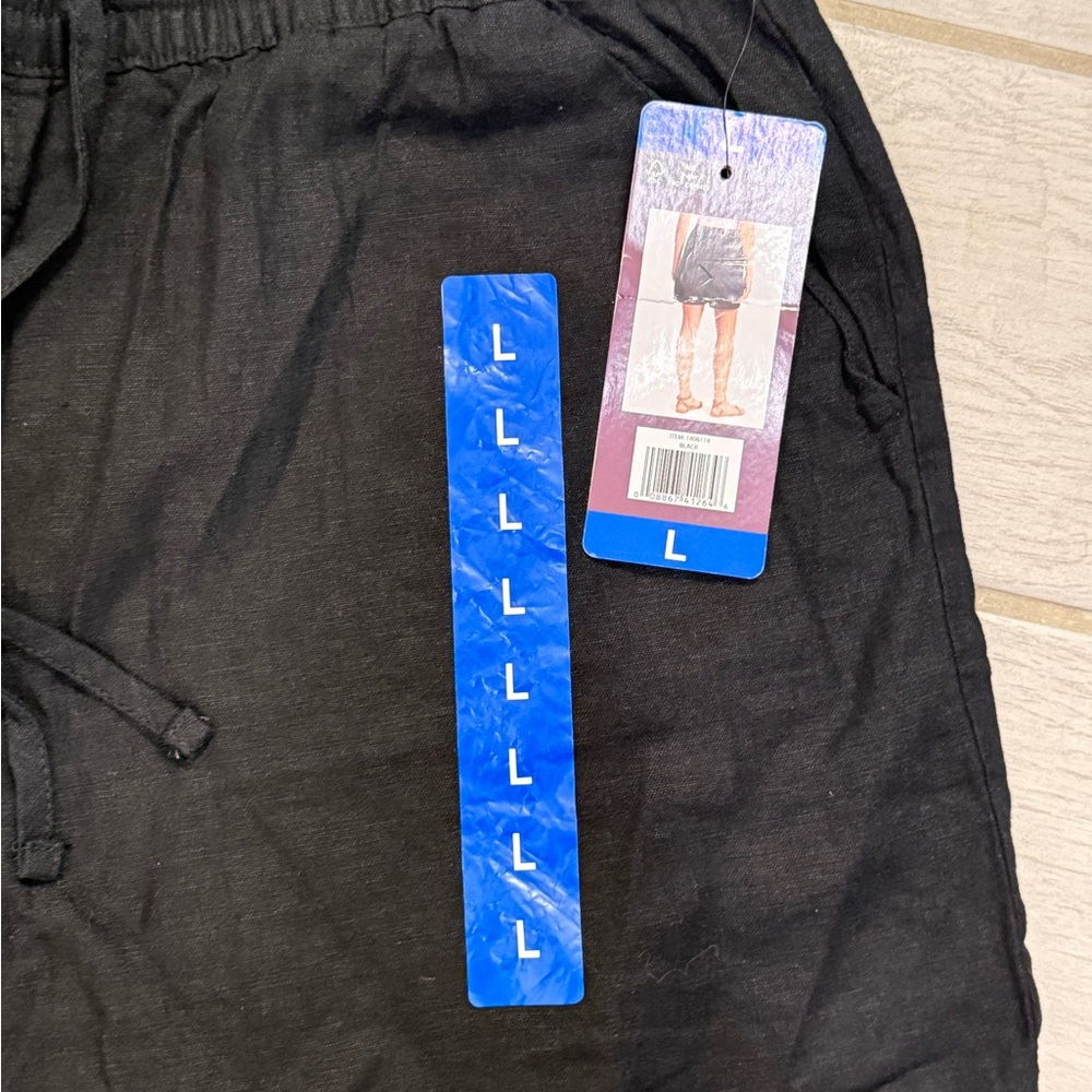 Gloria Vanderbilt Black Elastic Waist Pull-On Shorts - Picture 3 of 5